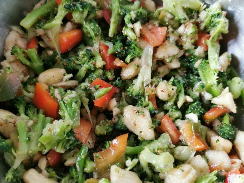 Cliquez pour zoomer ! Salade de brocolis Thermomix par lylla_1