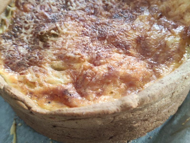 Cliquez pour zoomer ! Gâteau poireaux, lardons et fromage Thermomix par aya81