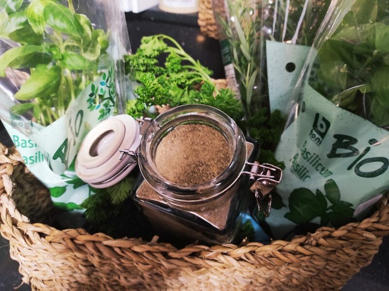 Cliquez pour zoomer ! Sel aromatisé aux herbes Thermomix par Pat Mu