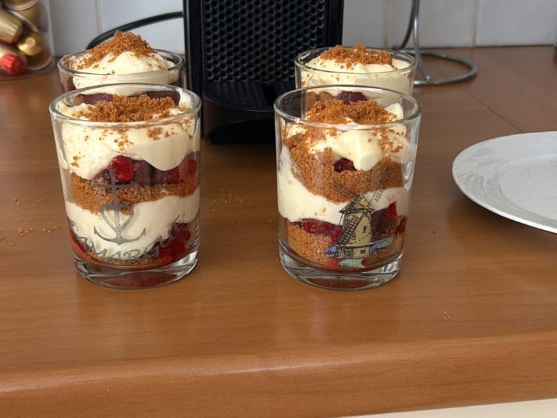Cliquez pour zoomer ! Tiramisu aux framboises et spéculoos Thermomix par antho_15