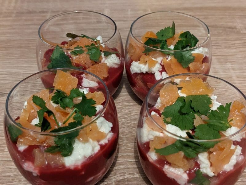 Cliquez pour zoomer ! Soupe de betterave au saumon Thermomix par ce17460