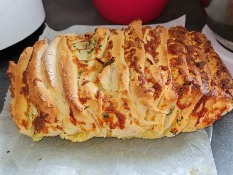 Cliquez pour zoomer ! Pain à l’ail, persil et mozzarella Thermomix par natha_5