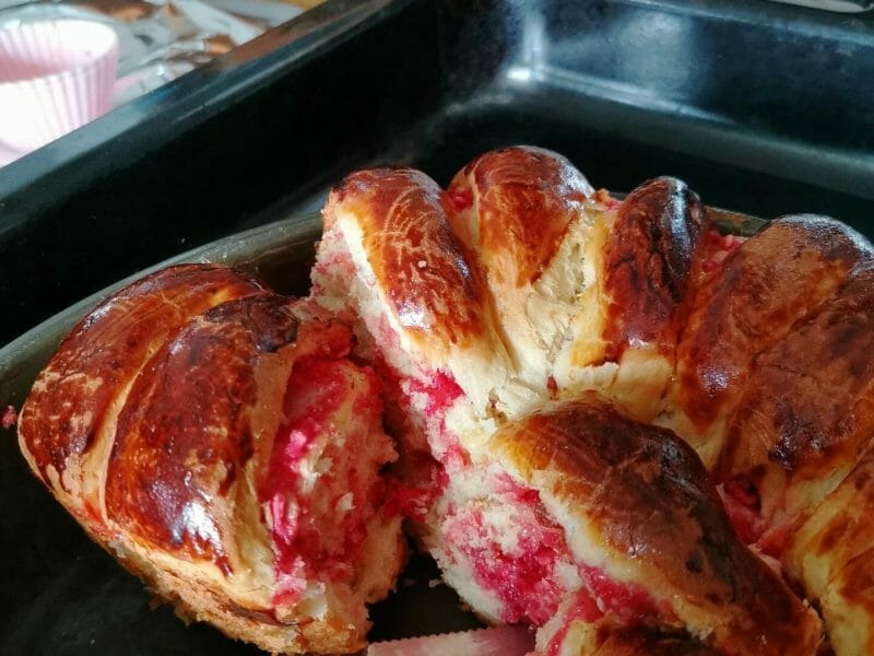 Cliquez pour zoomer ! Brioche aux pralines roses Thermomix par emmanuelle_208