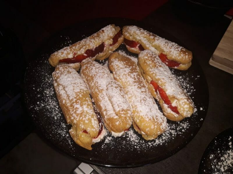Cliquez pour zoomer ! Éclairs fraises chantilly Thermomix par Monchat