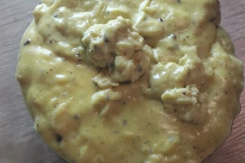 Cliquez pour zoomer ! Bûche pralinée aux éclats de noisettes caramélisés Thermomix par coquoergosum