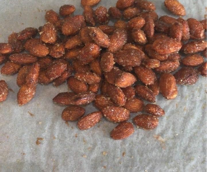 Cliquez pour zoomer ! Amandes grillées à la cannelle et au miel Thermomix par Agathe79