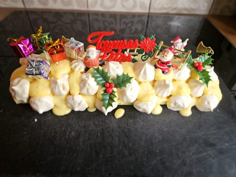 Cliquez pour zoomer ! Bûche au citron meringuée Thermomix par stef_5942