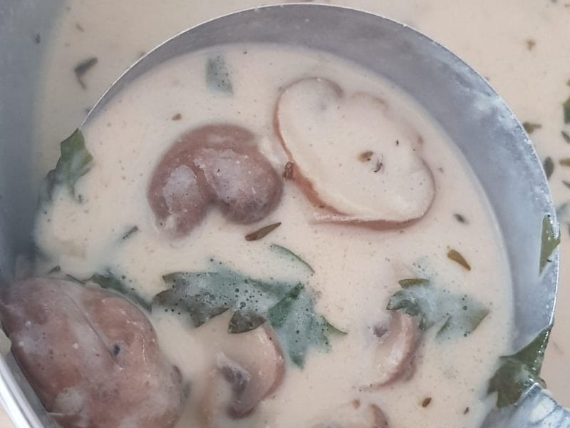 Cliquez pour zoomer ! Champignons à la crème Thermomix par lau_04