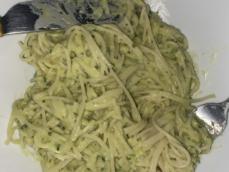 Cliquez pour zoomer ! Pâtes au pesto d’avocat Thermomix par ines_128