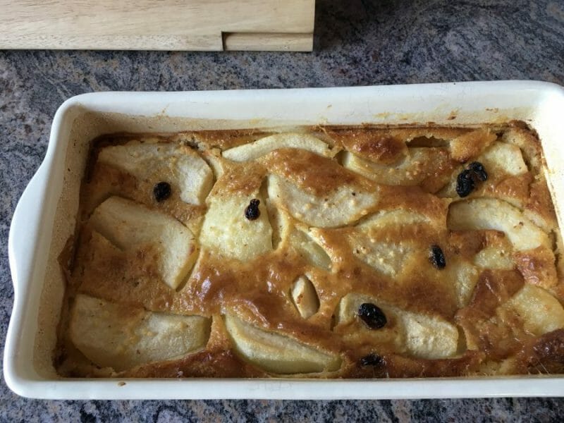 Cliquez pour zoomer ! Clafoutis aux poires et aux raisins secs Thermomix par Cudrefinaude