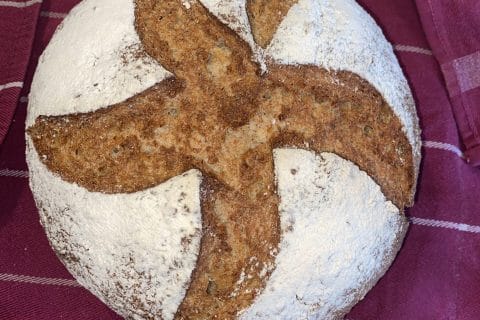 Cliquez pour zoomer ! Pain à la bière et aux noix Thermomix par marie-christine_30