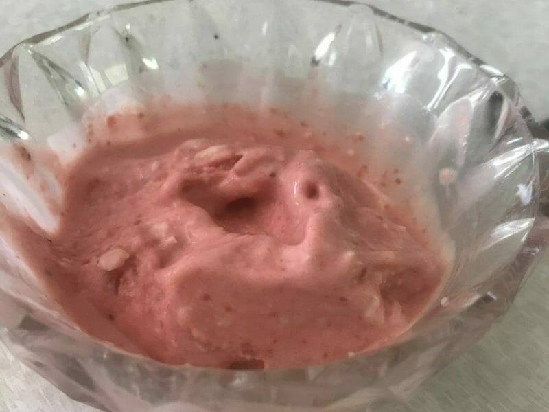 Cliquez pour zoomer ! Glace fraise raffaello Thermomix par chouchoumag1405