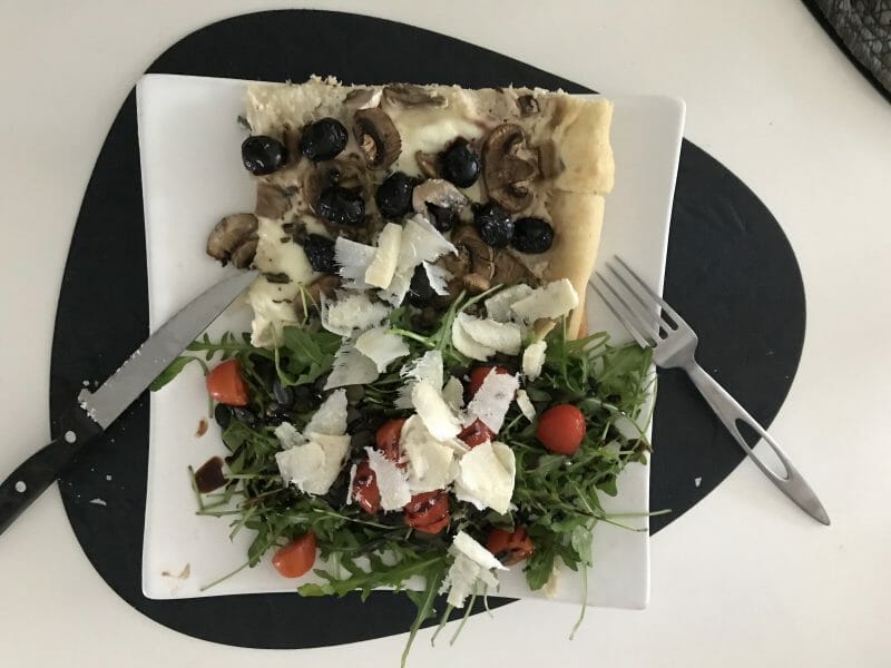 Cliquez pour zoomer ! Pizza blanche aux champignons Thermomix par Yassou