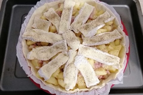 Cliquez pour zoomer ! Tarte au camembert, pommes et lardons Thermomix par bdmoto