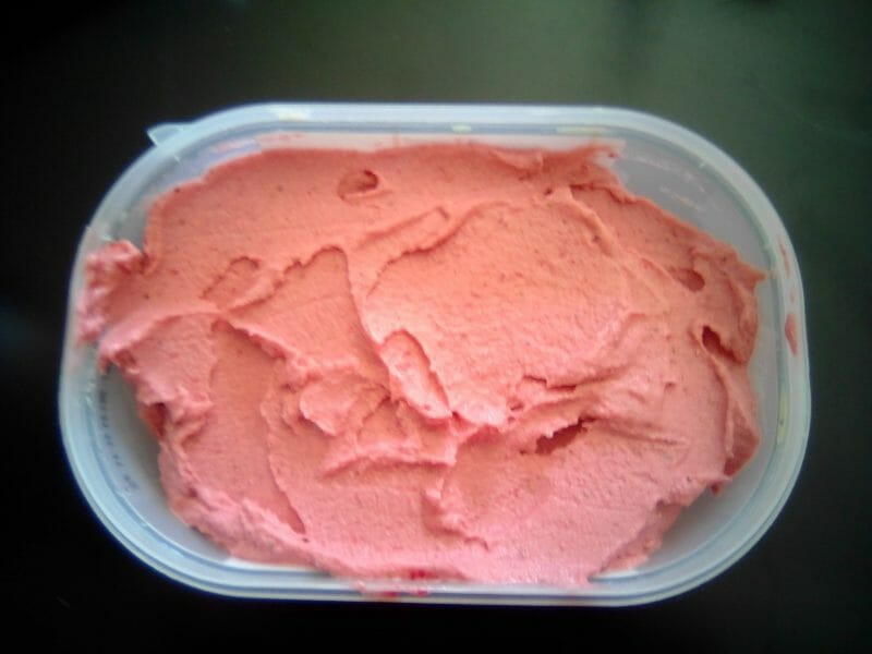 Cliquez pour zoomer ! Glace à la fraise Thermomix par kira35