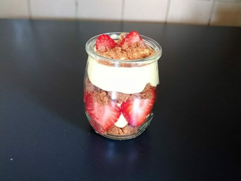 Cliquez pour zoomer ! Tiramisu aux framboises et spéculoos Thermomix par clagab1810
