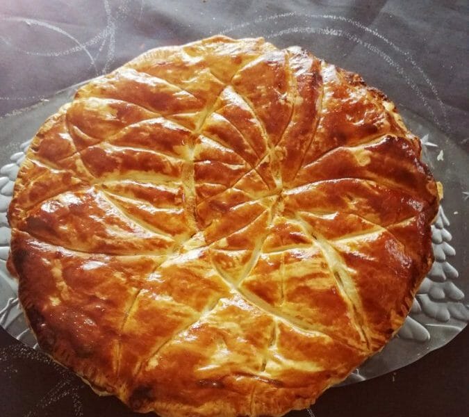 Cliquez pour zoomer ! Galette des rois à la frangipane Thermomix par magali61500