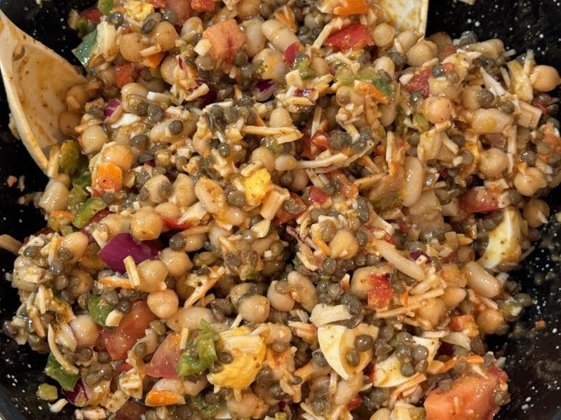 Cliquez pour zoomer ! Salade de légumineuses aux bâtonnets de crabe Thermomix par Coconini