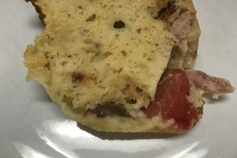 Cliquez pour zoomer ! Cake tomates mozzarella et lardons Thermomix par Coconini
