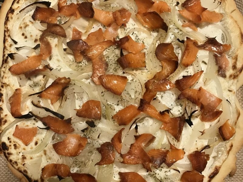 Cliquez pour zoomer ! Tarte flambée rapide au saumon fumé Thermomix par Coconini