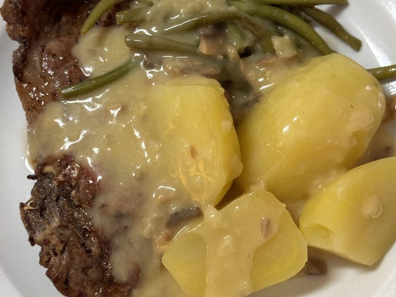 Cliquez pour zoomer ! Côtes de porc et sa sauce moutardée Thermomix par Coconini