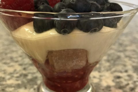 Cliquez pour zoomer ! Tiramisu aux framboises Thermomix par Coconini