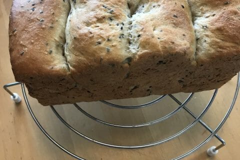 Cliquez pour zoomer ! Pain de mie aux blancs d’oeufs et aux graines de céréales Thermomix par Coconini