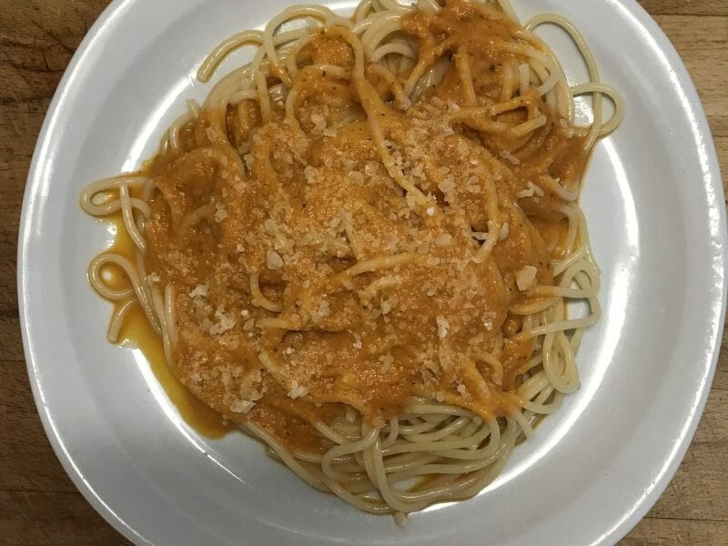 Cliquez pour zoomer ! Pâtes sauce rosée ail et basilic Thermomix par Coconini