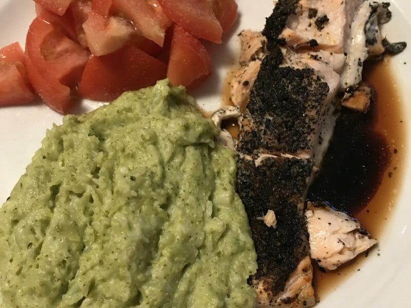 Cliquez pour zoomer ! Saumon sur purée de brocolis Thermomix par Coconini