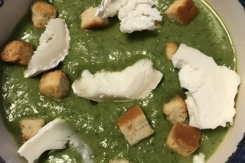 Cliquez pour zoomer ! Velouté aux fanes de radis Thermomix par Coconini