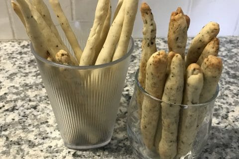 Cliquez pour zoomer ! Gressins parmesan basilic Thermomix par Coconini