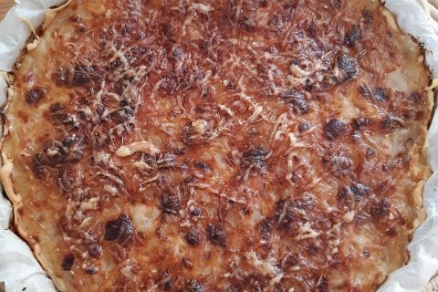 Cliquez pour zoomer ! Tarte aux oignons, lardons et moutarde douce Thermomix par julie_frn