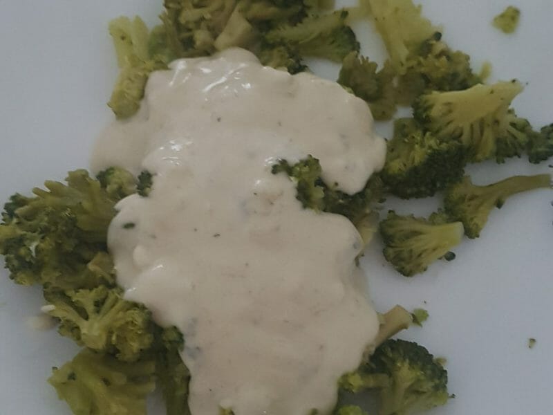 Brocolis sauce roquefort au Thermomix Cookomix