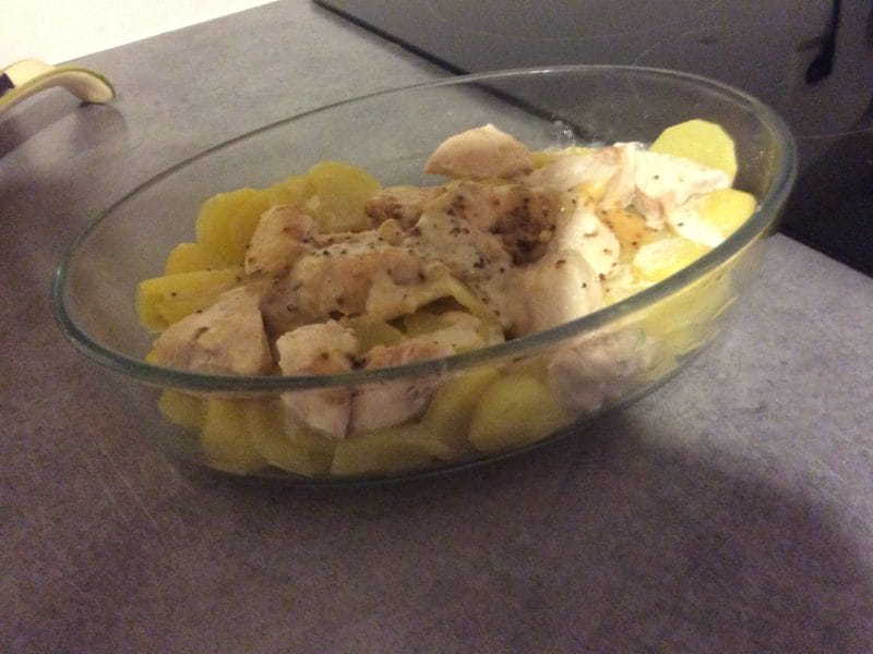 Cliquez pour zoomer ! Filets de poulet, sauce moutarde et pommes de terre Thermomix par boissieu