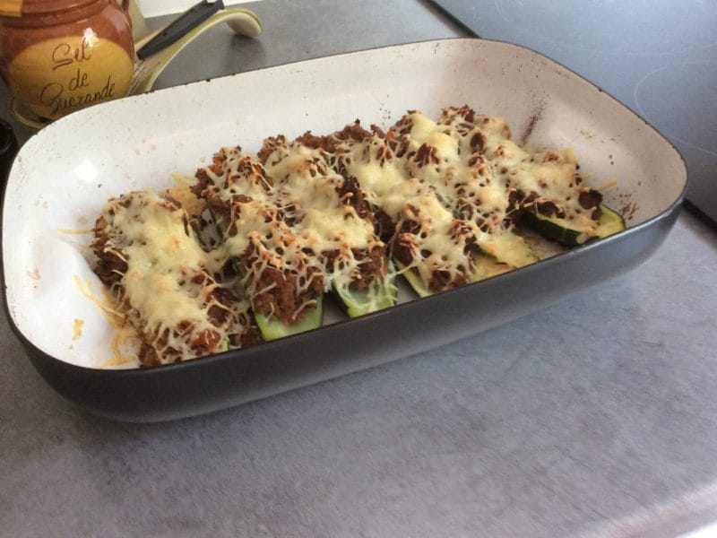 Cliquez pour zoomer ! Courgettes farcies à la viande hachée Thermomix par boissieu