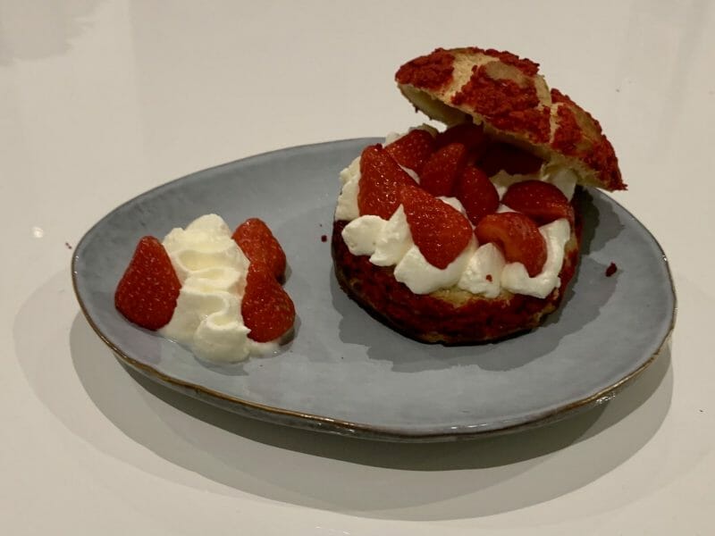 Cliquez pour zoomer ! Choux craquelin fraises chantilly Thermomix par alban_cnrt