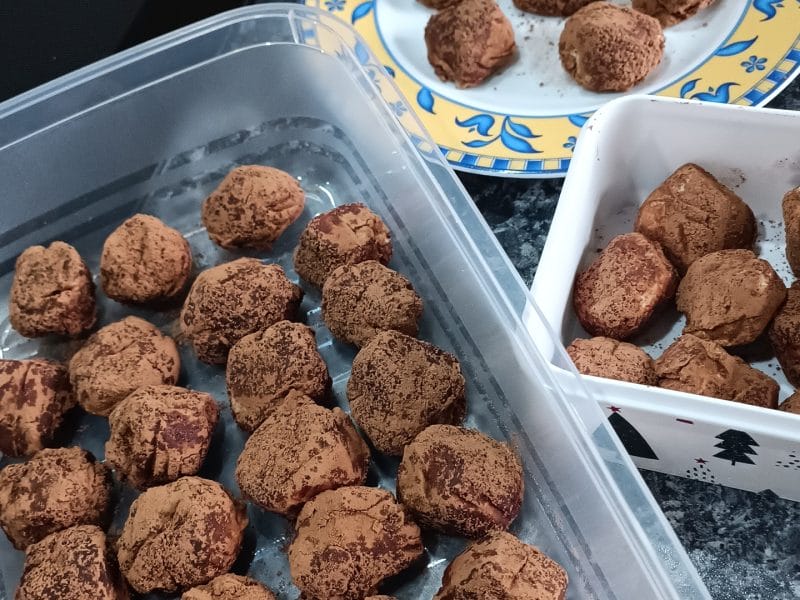 Cliquez pour zoomer ! Truffes au tiramisu Thermomix par ams54
