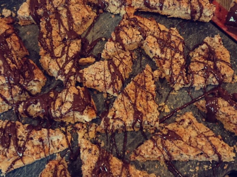 Cliquez pour zoomer ! Triangles aux noisettes Thermomix par ams54