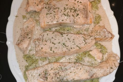 Cliquez pour zoomer ! Saumon sur purée de brocolis Thermomix par christelle_528