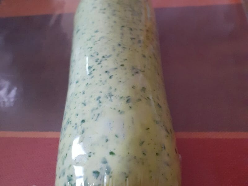 Cliquez pour zoomer ! Beurre maître d’hôtel – beurre d’escargots Thermomix par blandine39100