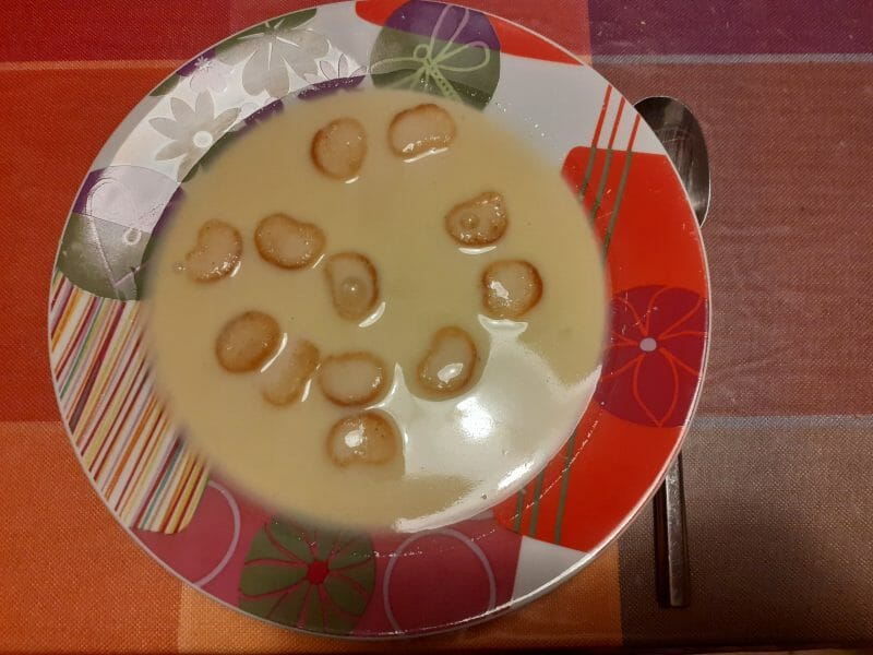Cliquez pour zoomer ! Velouté à l’ail Thermomix par blandine39100