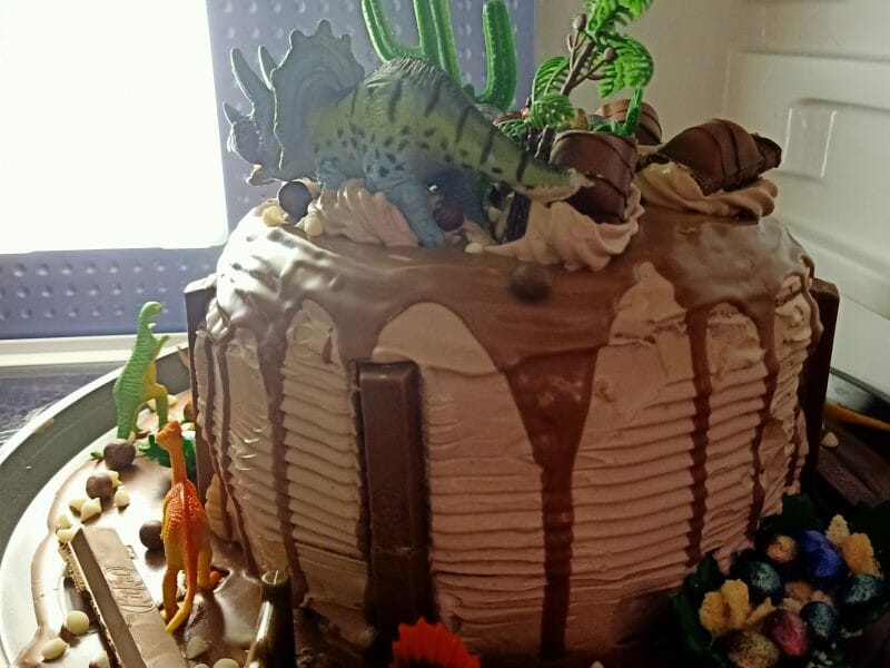 Cliquez pour zoomer ! Layer cake Kinder Bueno Thermomix par Mouna As des As