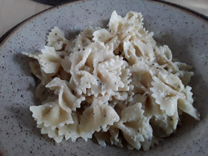 Cliquez pour zoomer ! Farfalle à la crème de courgettes Thermomix par dadywen