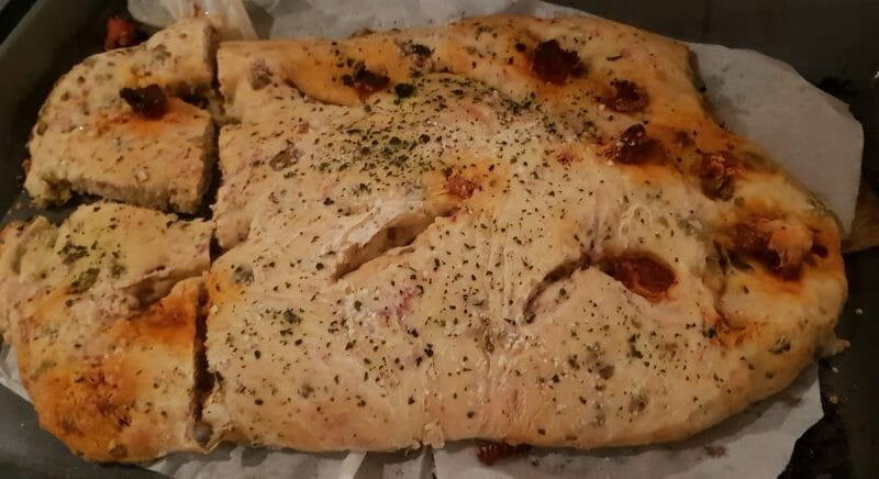 Cliquez pour zoomer ! Fougasse olives et lardons Thermomix par Carine 37