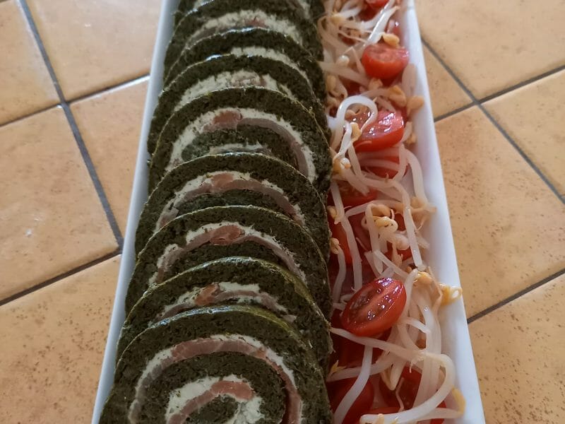Cliquez pour zoomer ! Roulé aux épinards, saumon et Boursin Thermomix par valpatjulmar