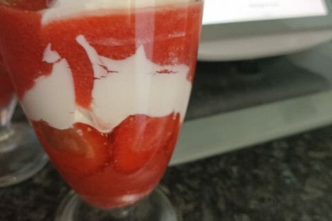 Cliquez pour zoomer ! Tiramisu aux fraises en verrines Thermomix par mel783