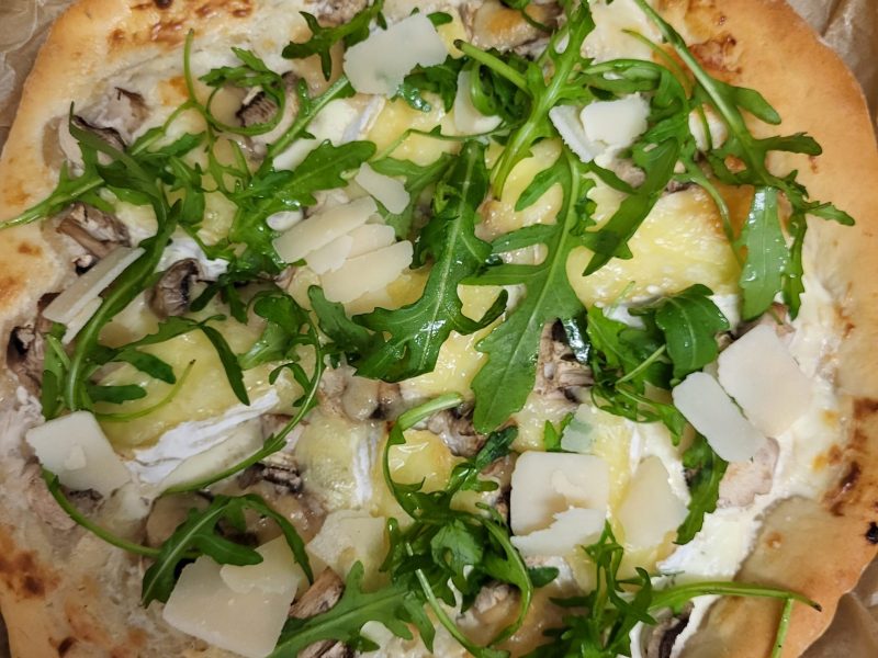 Cliquez pour zoomer ! Pizza blanche aux champignons Thermomix par amel_103