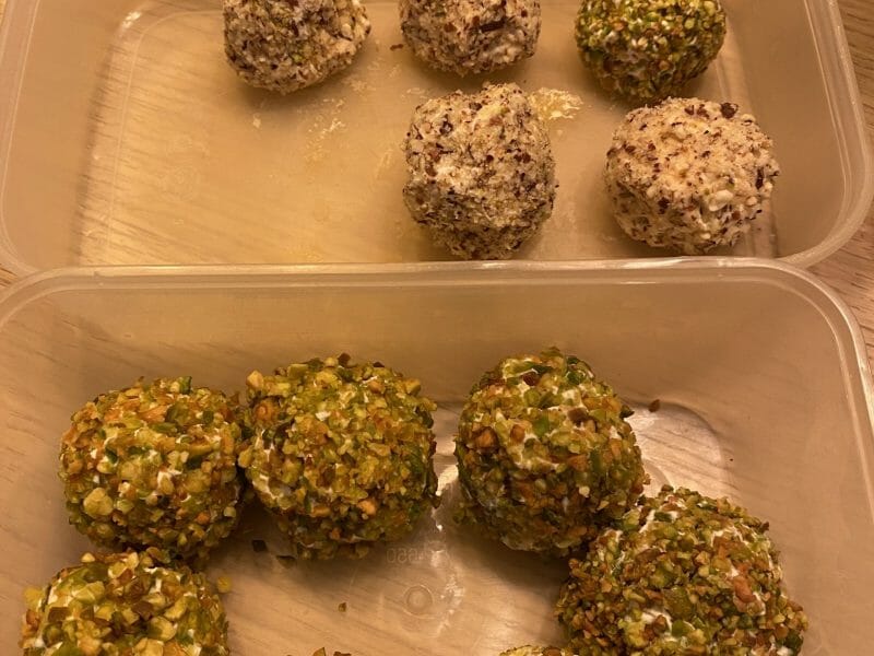 Cliquez pour zoomer ! Bouchées raisin chèvre et pistache Thermomix par elodie69007