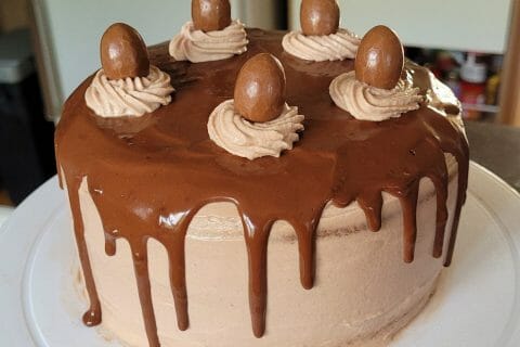 Cliquez pour zoomer ! Layer cake Kinder Bueno Thermomix par lora_599