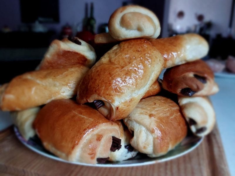 Cliquez pour zoomer ! Pains au chocolat briochés Thermomix par nathalie_857